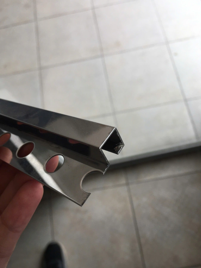 Nẹp góc vuông