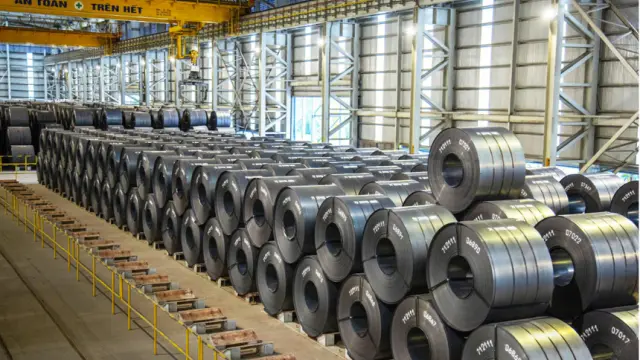Giá thép hôm nay 24/11: Tiếp đà đi xuống